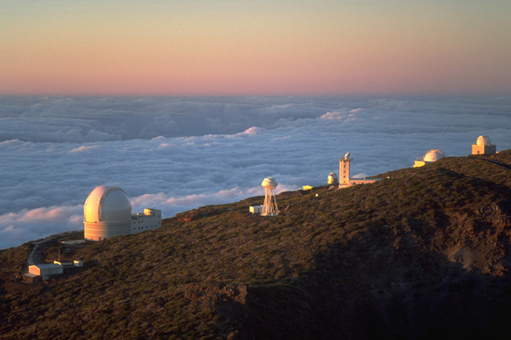 Ing telescopes sunset la palma july 2001